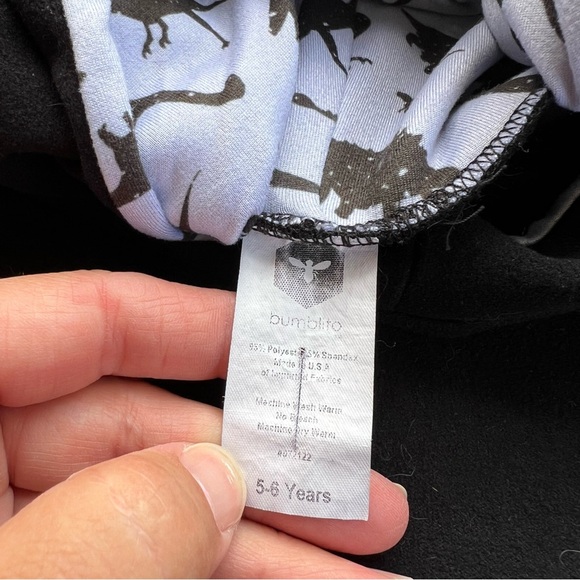 Bumblito Leggings & Matching Black & White Dinosaur Hoodie - Size 5/6 - Picture 7 of 7